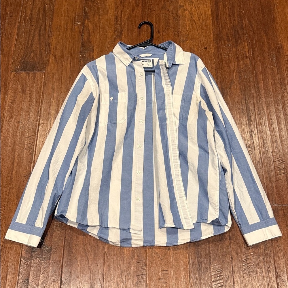 XL SLIM FIT BUTTON UP - Picture 4 of 8